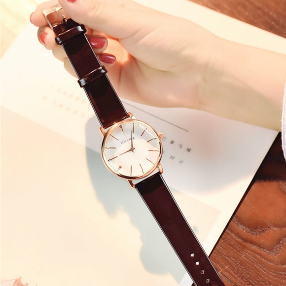 NEW 4 Colors Exquisite Quartz Watch - Picture 7 of 8